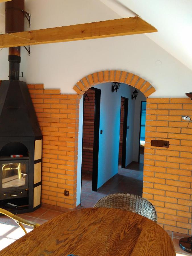 Apartmán na farmě u koní Milesov Exteriér fotografie